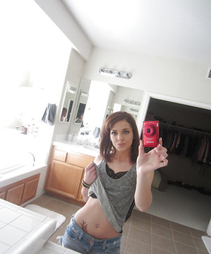 18 year old girl receives open mouth facial after being deflowered